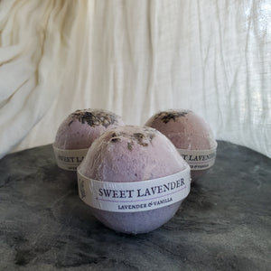 Sweet Lavender : Bath Bomb